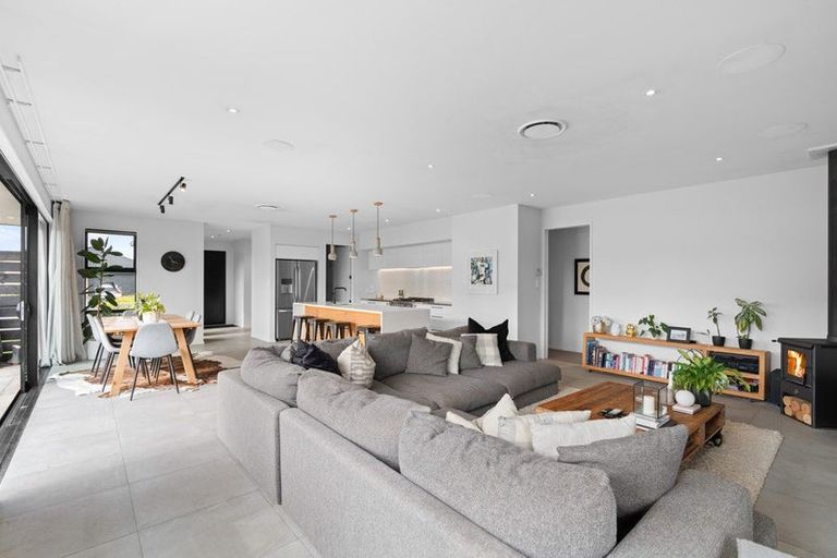 Photo of property in 90 Bradwell Crescent, Halswell, Christchurch, 8025