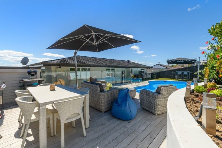Photo of property in 6 Western Road, Otumoetai, Tauranga, 3110