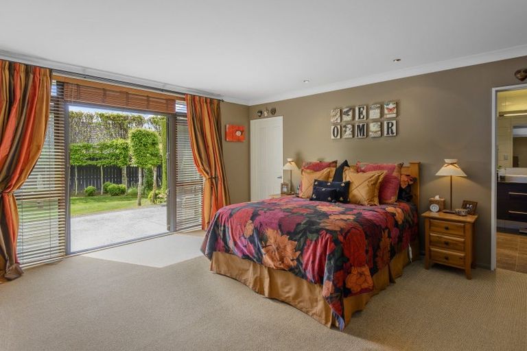 Photo of property in 26 Stonebridge Way, Prebbleton, 7604