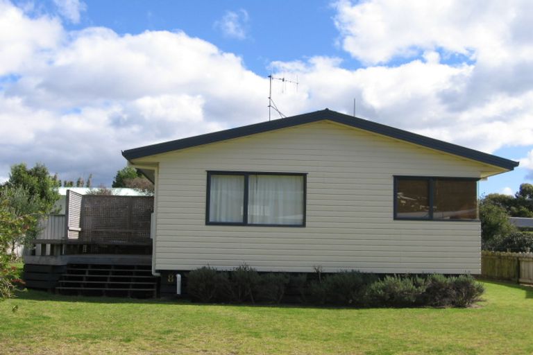 Photo of property in 8a Holland Close, Pauanui, Hikuai, 3579