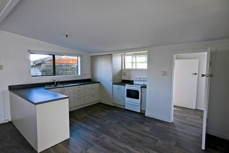 Photo of property in 20 Romilly Street, Westport, 7825