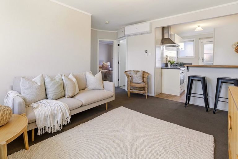 Photo of property in 2/22 Holly Road, St Albans, Christchurch, 8014