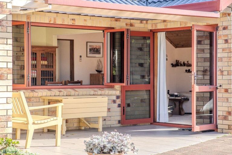 Photo of property in 11 Rangitane Loop Road, Kerikeri, 0294