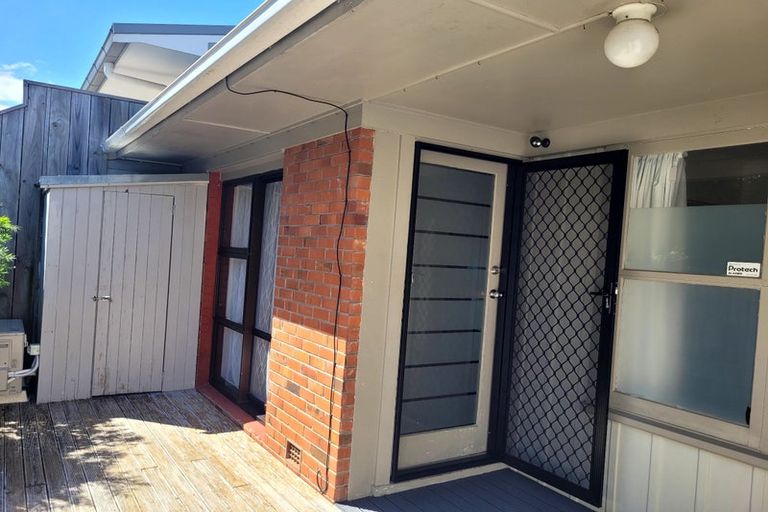 Photo of property in 3/20 Seaview Road, Castor Bay, Auckland, 0620