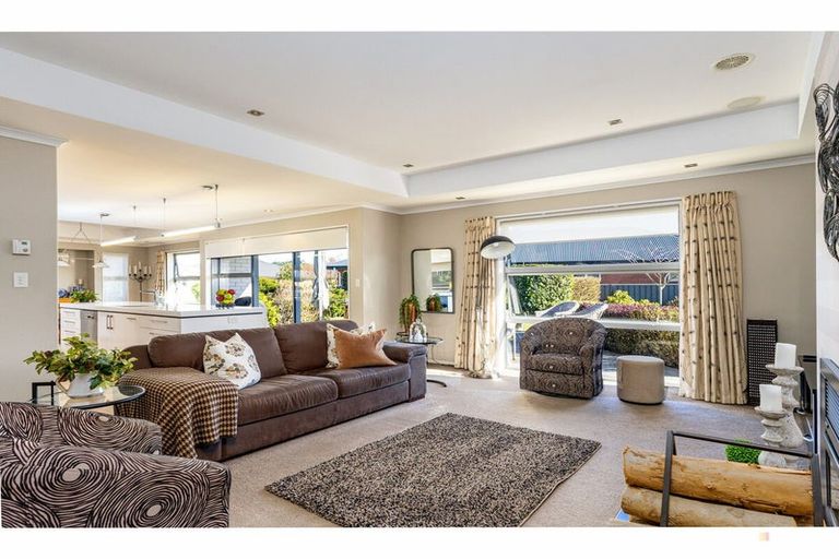 Photo of property in 24 Tancred Street, Geraldine, 7930