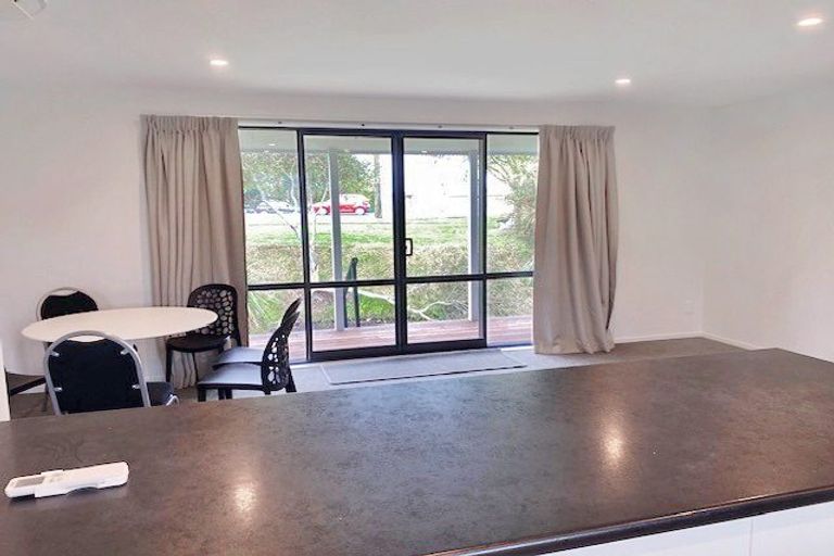Photo of property in 1 Bank Street, Amberley, 7410