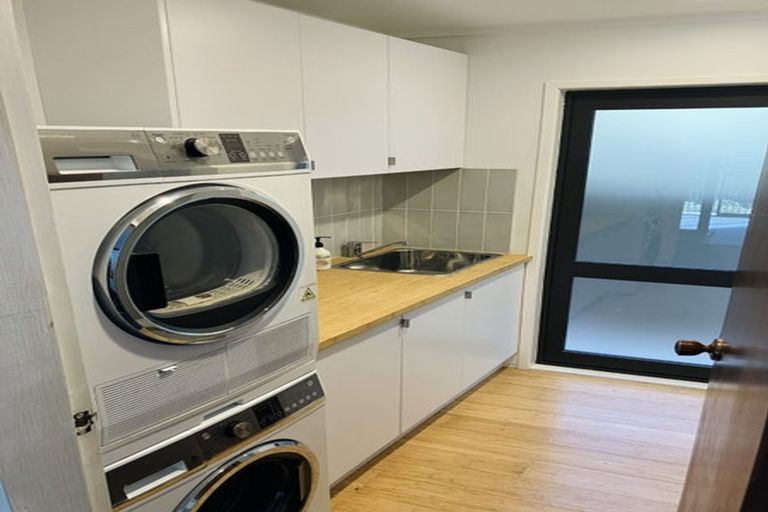 Photo of property in 21a Cockayne Road, Khandallah, Wellington, 6035