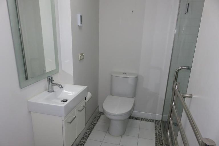 Photo of property in 3/142 Onslow Road, Khandallah, Wellington, 6035