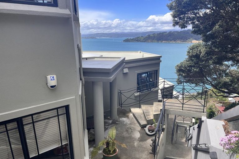 Photo of property in 79u2 Grafton Road, Roseneath, Wellington, 6011