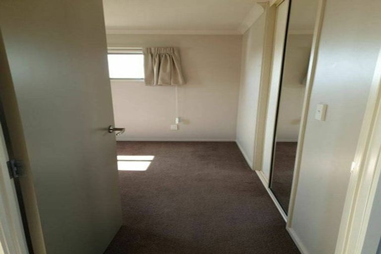 Photo of property in 24d Schnapper Rock Road, Schnapper Rock, Auckland, 0632