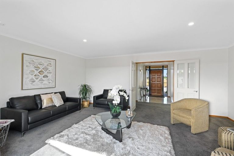 Photo of property in 25 Jozecom Place, Rolleston, 7614