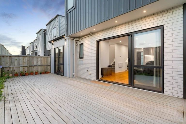 Photo of property in 14 Possum Lane, Hobsonville, Auckland, 0616