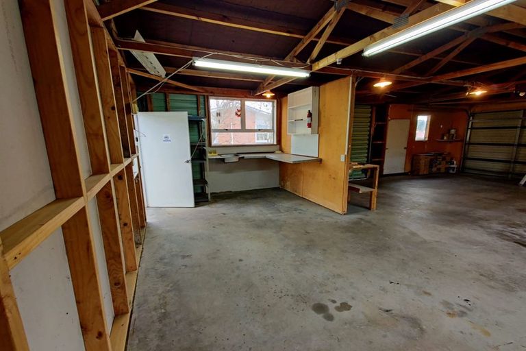 Photo of property in 50a Longburn Road, Henderson, Auckland, 0610