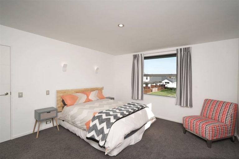 Photo of property in 4/20 Old Red Barn Road, Halswell, Christchurch, 8025