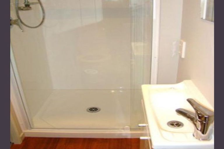 Photo of property in 100a Rattray Street, Riccarton, Christchurch, 8041