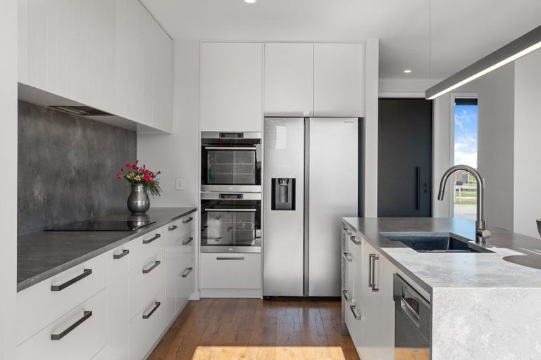 Photo of property in 64 Summers Road, Darfield, 7571