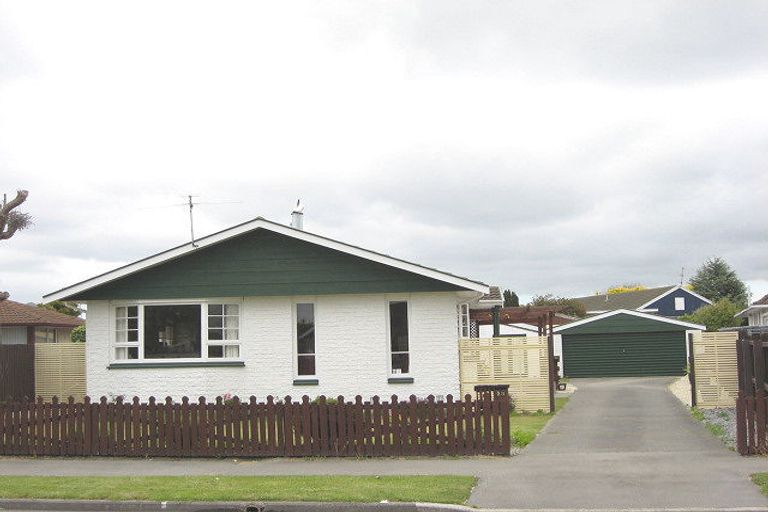 Photo of property in 23 Ingrid Street, Parklands, Christchurch, 8083