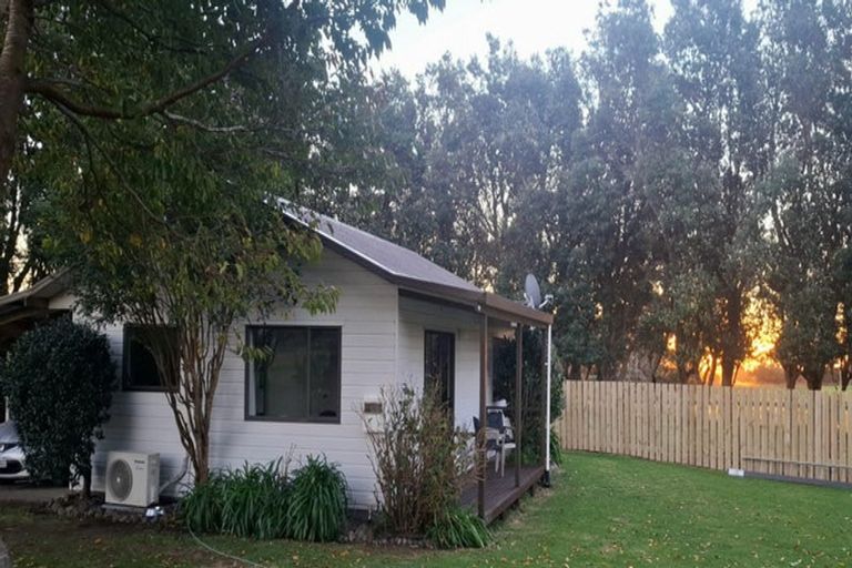 Photo of property in 8b Carthew Street, Okato, 4335