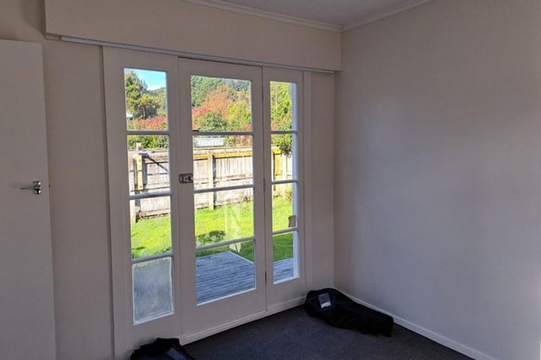 Photo of property in 73 Fraser Street, Wainuiomata, Lower Hutt, 5014