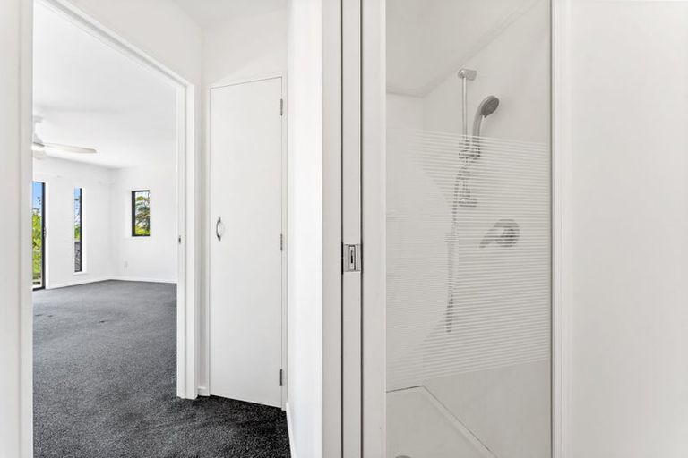 Photo of property in 9 Javelin Close, Gulf Harbour, Whangaparaoa, 0930