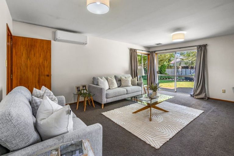 Photo of property in 2/45b Trafford Street, Harewood, Christchurch, 8051