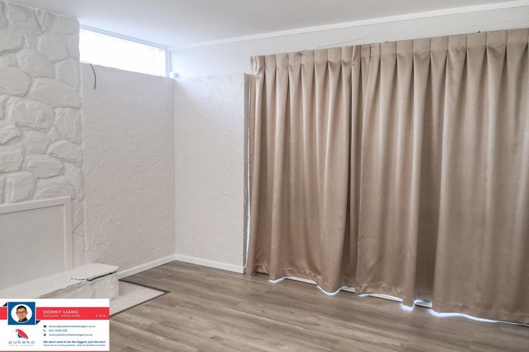 Photo of property in 64 Megan Avenue, Pakuranga Heights, Auckland, 2010