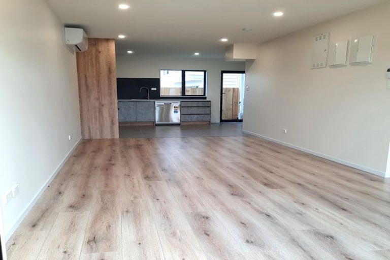 Photo of property in 5/10 Rimu Street, New Lynn, Auckland, 0600