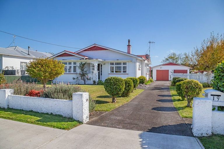 Photo of property in 19 Princes Street, Levin, 5510