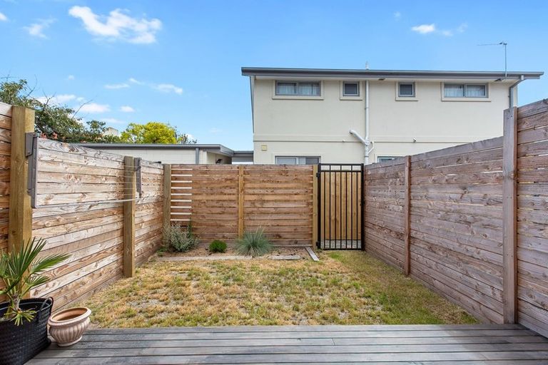 Photo of property in 8/255 Kilmore Street, Christchurch Central, Christchurch, 8011