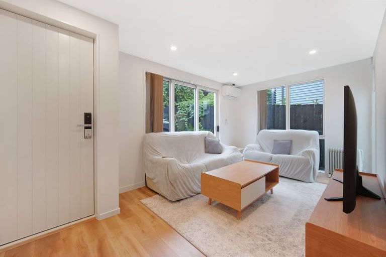 Photo of property in 33a Riverhills Avenue, Pakuranga Heights, Auckland, 2010