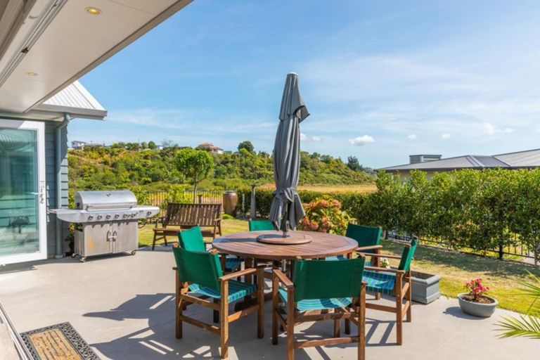 Photo of property in 1 Kirkhill Close, Bethlehem, Tauranga, 3110