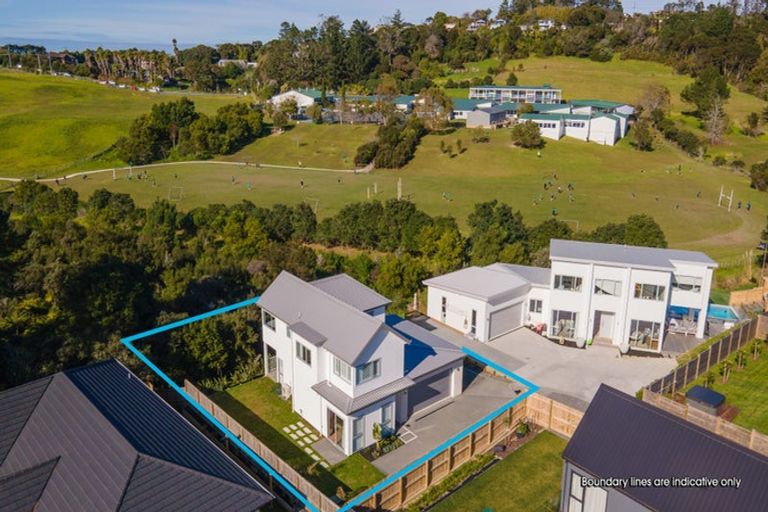 Photo of property in 69 Glenvar Ridge Road, Long Bay, Auckland, 0630