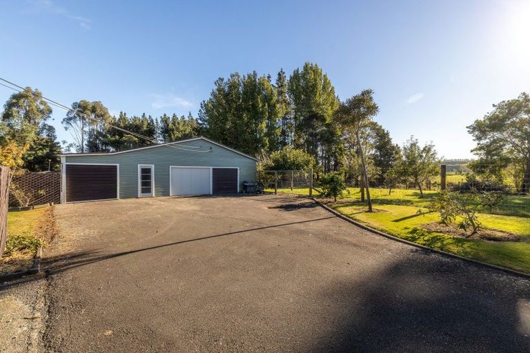 Photo of property in 110 Putorino Road, Hunterville, Marton, 4787