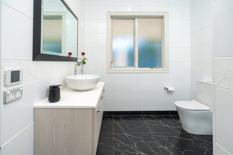 Photo of property in 358 Ngarara Road, Waikanae, 5391