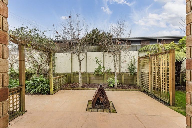 Photo of property in 18 Pukemere Way, Pukerua Bay, 5026