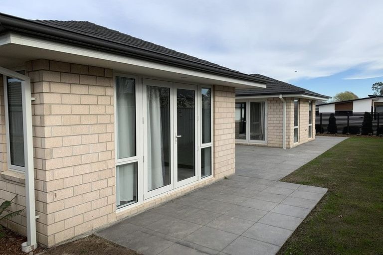 Photo of property in 44 Cairnbrae Drive, Prebbleton, 7604