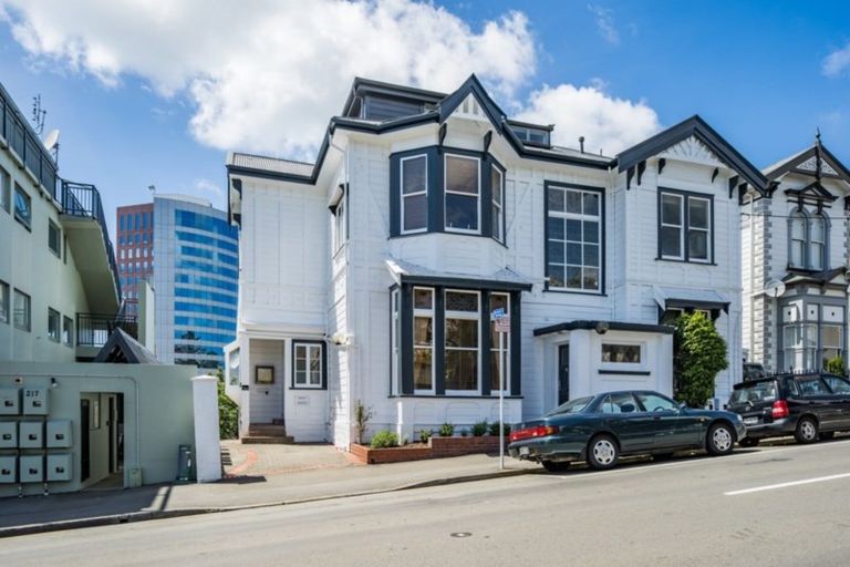Photo of property in 219u2 The Terrace, Wellington Central, Wellington, 6011