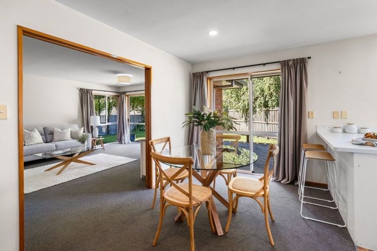 Photo of property in 2/45b Trafford Street, Harewood, Christchurch, 8051