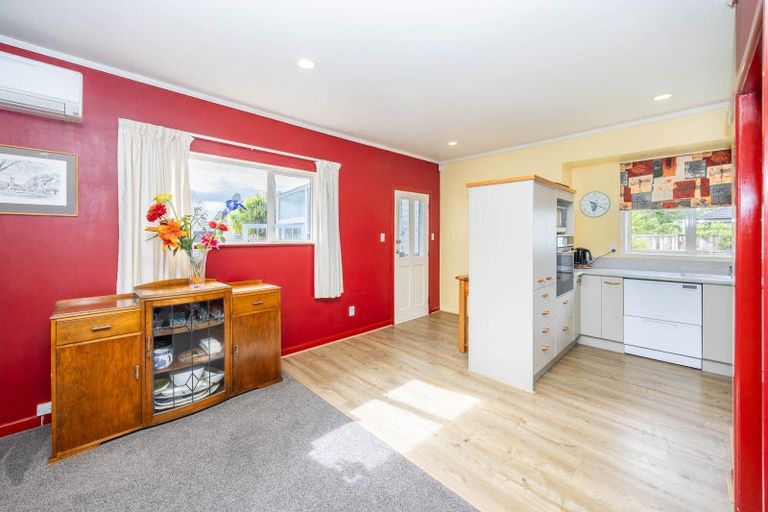 Photo of property in 20 Oxford Street, Fairfield, Hamilton, 3214