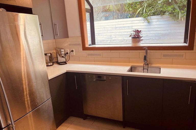 Photo of property in 11 Te Kiteroa Grove, Churton Park, Wellington, 6037