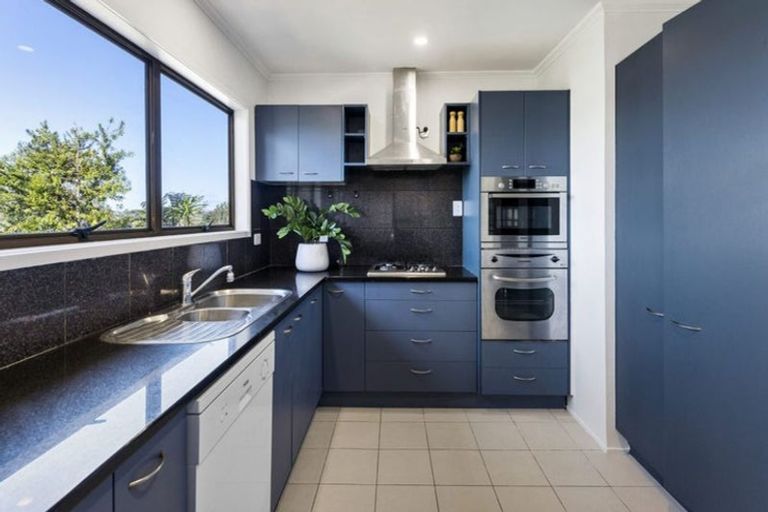 Photo of property in 27 Ferry Parade, Herald Island, Auckland, 0618