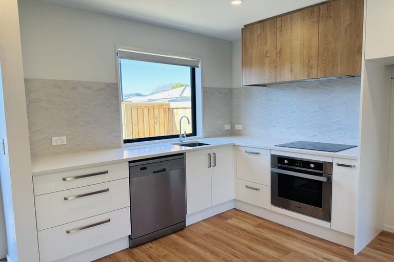 Photo of property in 7/9 Marcroft Street, Woolston, Christchurch, 8062