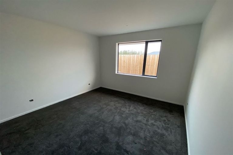 Photo of property in 33 Lowes Road, Rolleston, 7614