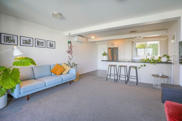Photo of property in 300 Lake Terrace, Two Mile Bay, Taupo, 3330