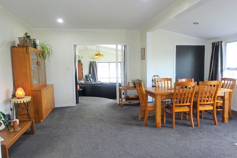 Photo of property in 1 Barber Street, Foxton Beach, Foxton, 4815