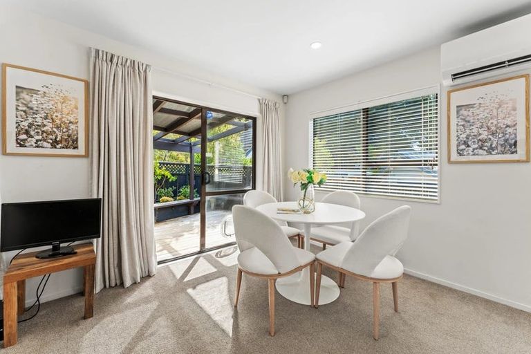 Photo of property in 2/1b Eugenia Rise, Totara Heights, Auckland, 2105