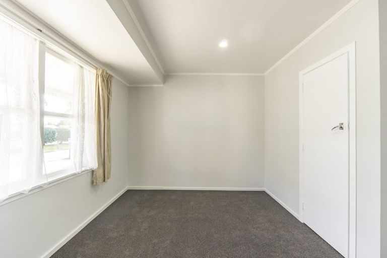 Photo of property in 7 Saint Lukes Place, Bader, Hamilton, 3206