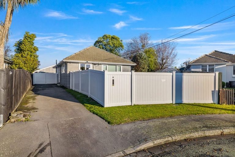 Photo of property in 6 Westcott Street, Dallington, Christchurch, 8061