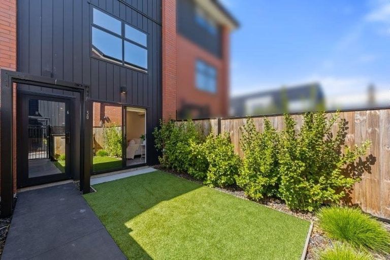 Photo of property in 6/30 Aberdeen Street, Christchurch Central, Christchurch, 8013