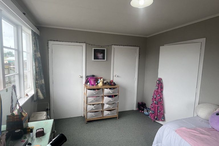 Photo of property in 6 Radnor Place, Highbury, Palmerston North, 4412